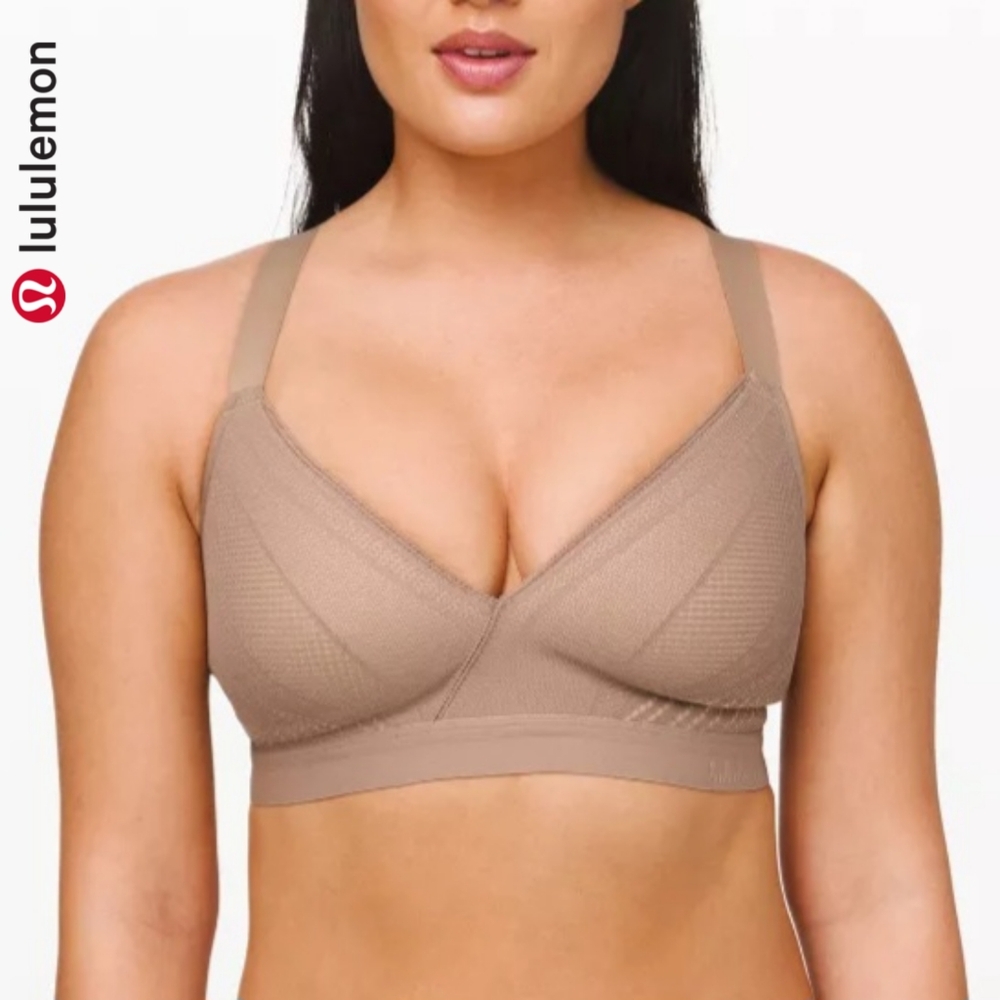 NWOT 32C Lululemon Awake to Lace Bra - Tan